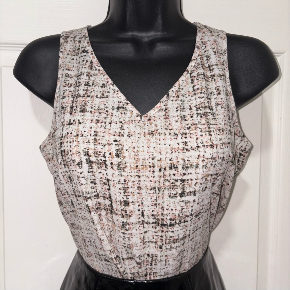 3/$15 MUST BUNDLE - Sleeveless V-Neck Top from Apt. 9 | Size: XS Petite
